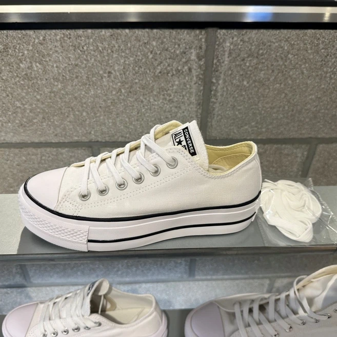 척테일러리프트로우